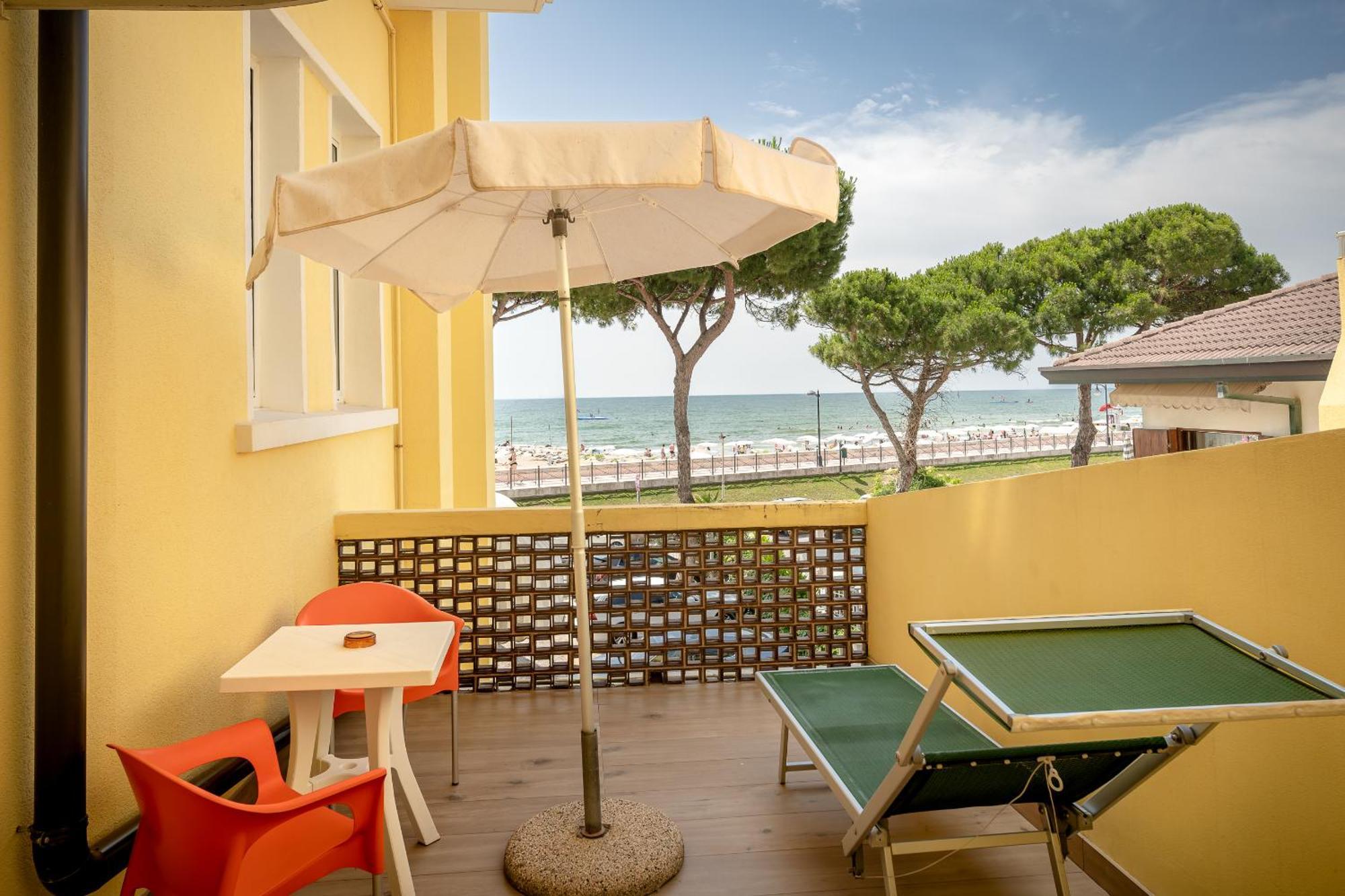 Hotel Le Lampare Caorle Eksteriør billede