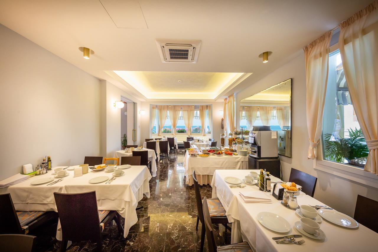 Hotel Le Lampare Caorle Eksteriør billede